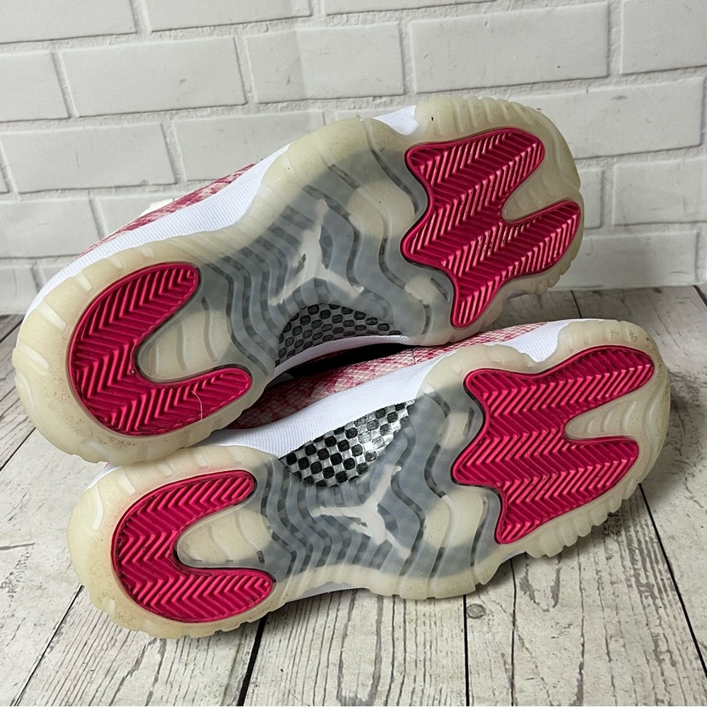 Nike Air Jordan 11 Low Retro XI Pink  Snakeskin AH7860-106 Womens Size 8 - Picture 4 of 14